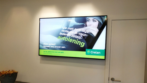 Budget digital signage screens in reception area