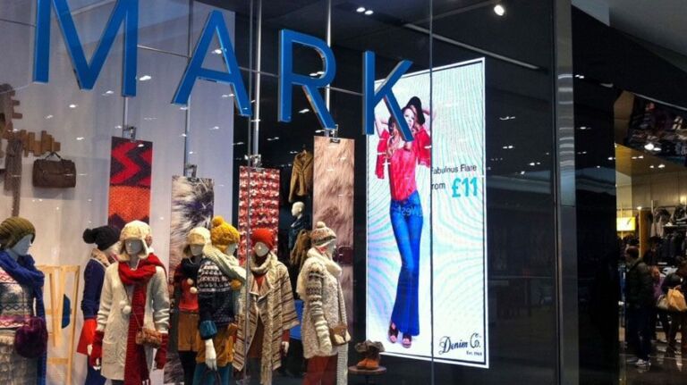 LED Pixel Screen in Primark Westfield Stratford City