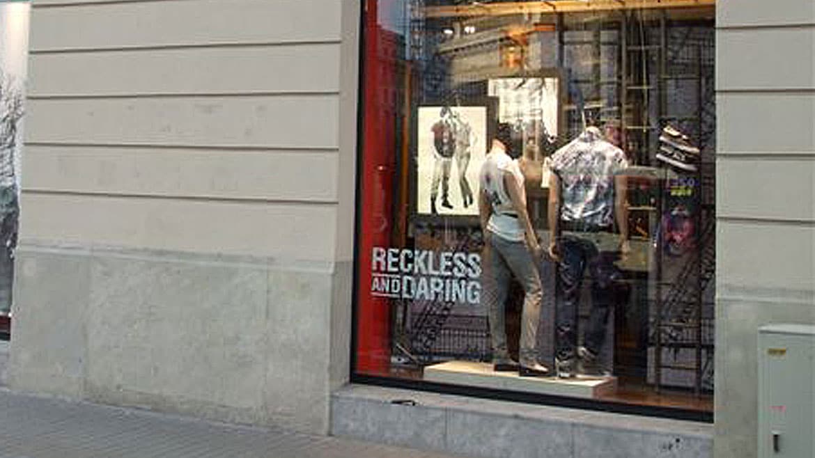 Retail Window Display Lightboxes for Levis jeans