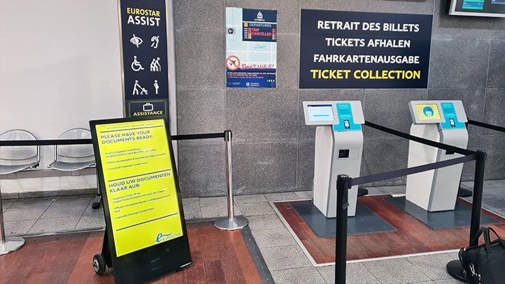 digital-a-board-portable-Eurostar-train-station